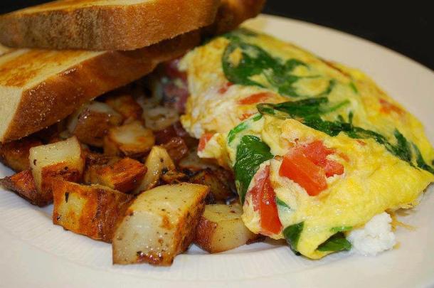 Pet friendly brunch places near me