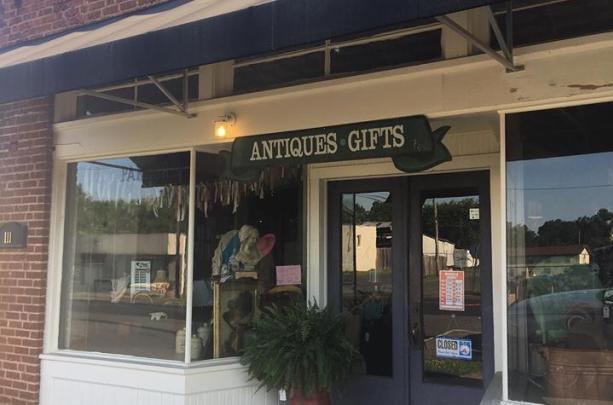 Auntie S Attic Antiques And Gifts