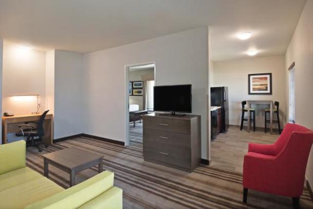 La Quinta Inn Suites