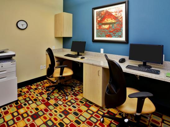 Guest Business Center