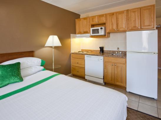 Kitchenette Suite