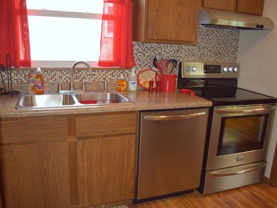 Annie's - Kitchen (2)