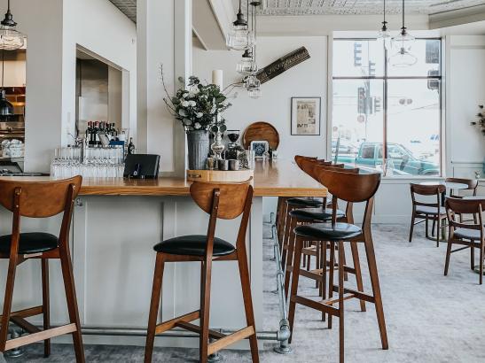 Le Petit Cafe | credit AB-PHOTOGRAPHY.US