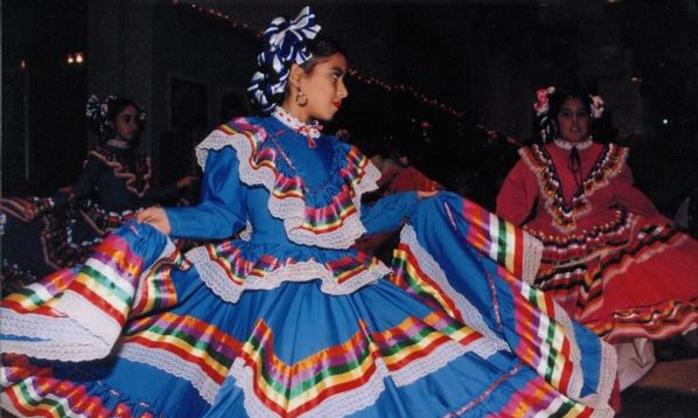 Traditional Mexican Dancers at Las Fiestas Patrias de Houston