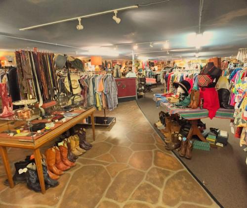 5 Antiquing Hot Spots In The Charlottesville Area