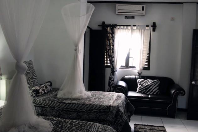 Seaview Villa Black & White