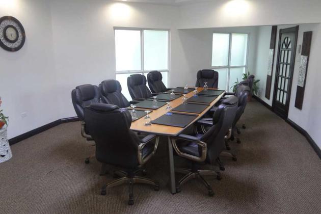 altamont_court_hotel_board_room