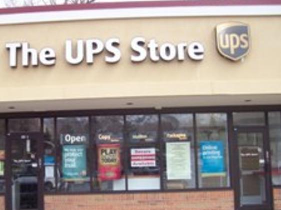 The Ups Store Golden