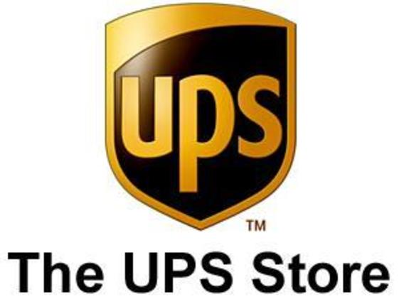 The Ups Store Golden