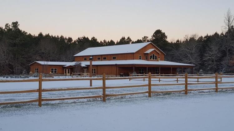 Barn at Broadslab in snow