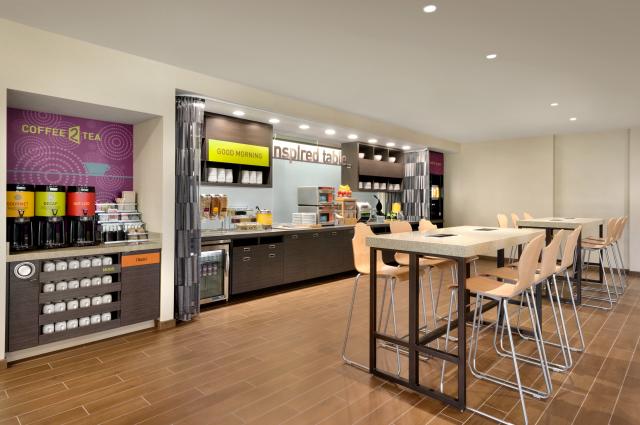 Home2 Suites Lobby