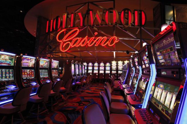 hollywoodcasino.jpg