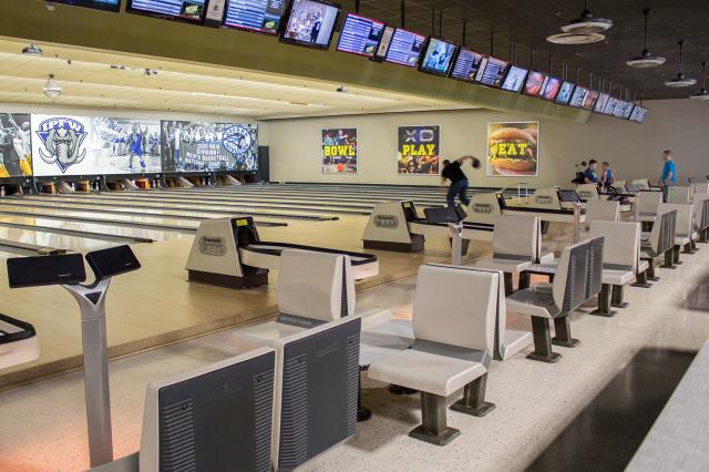 Bowling at Georgetown Entertainment
