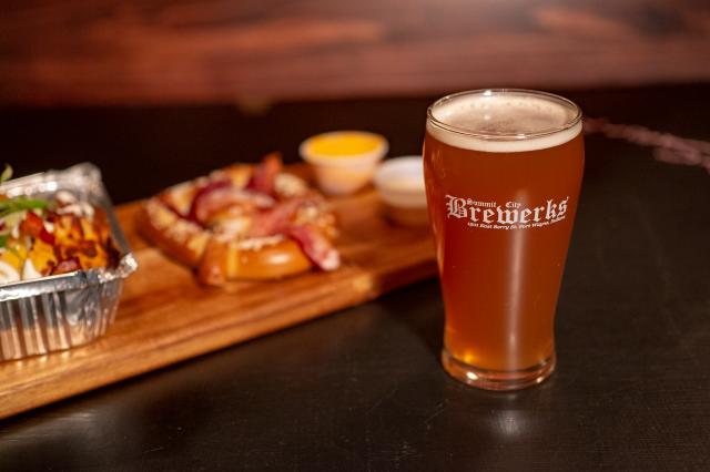 Food and Beer at Summit City Brewerks