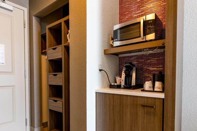 Guestroom Storage