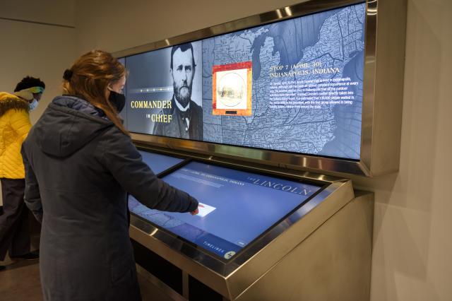 Using interactive archives at the Rolland Center for Lincoln Research