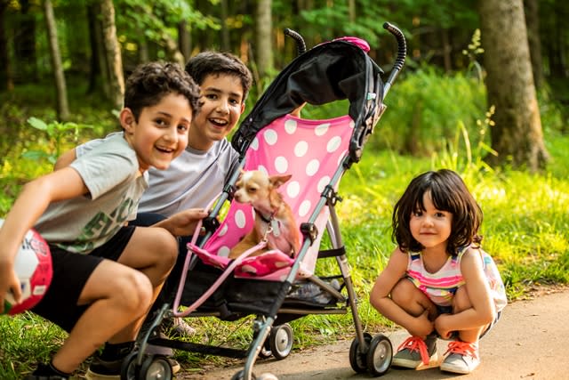 Kids on Riverwalk in Hillsborough
