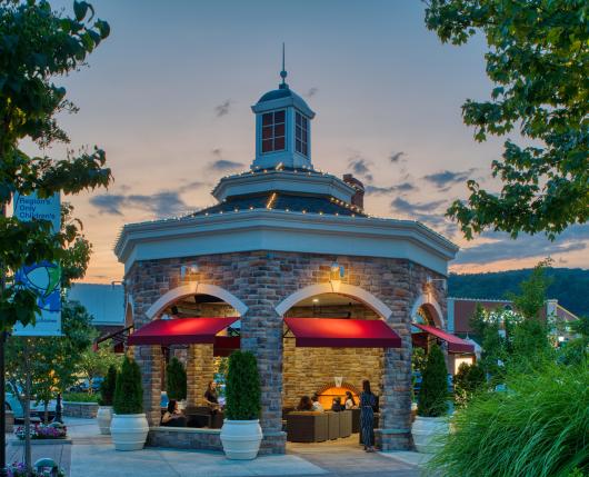 The Promenade Shops At Saucon Valley Center Valley Pa 18034