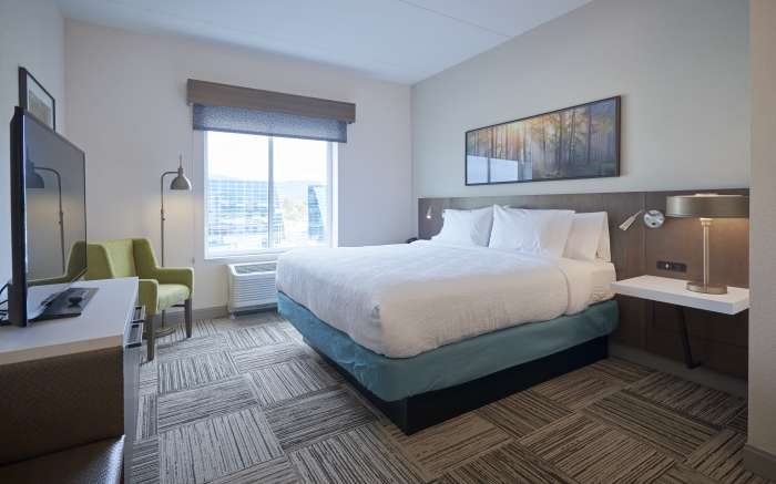 Standard King Room
