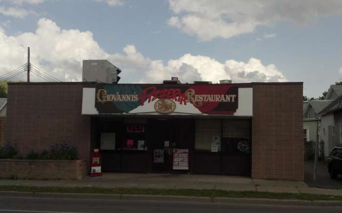 Giovanni's Pizzeria