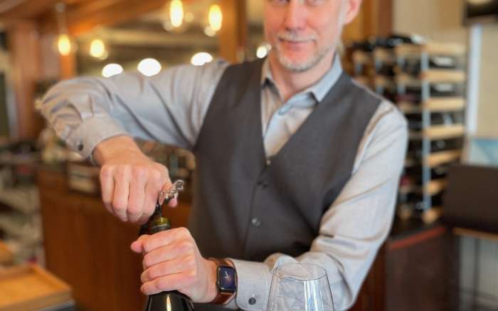 Sommelier, Jason Ferris