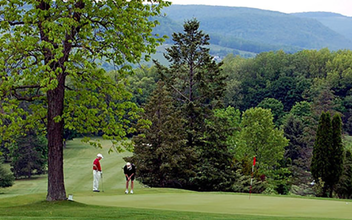 Twin Hickory Gold Course