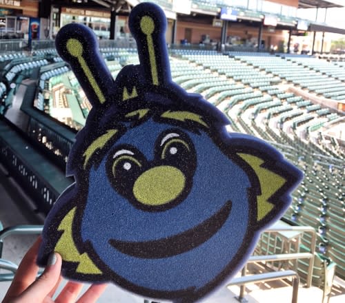 The Columbia Fireflies mascot