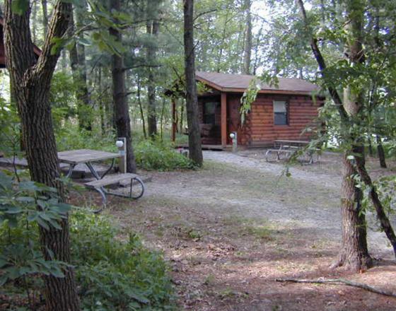 Amish Log Cabin Lodging & Shipshewana Campgrounds