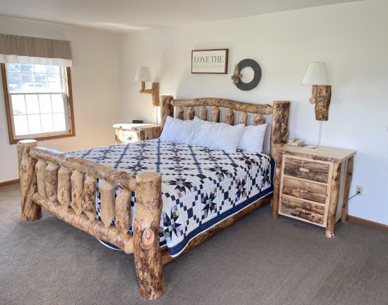 FARMSTEAD INN & CONFERENCE CENTER SHIPSHEWANA