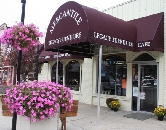 MiddleburyMercantile01