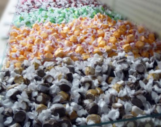 Wakarusa Dime Store