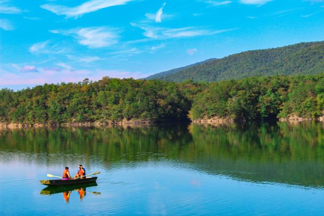 Carvins Cove Paddling - Roanoke, VA