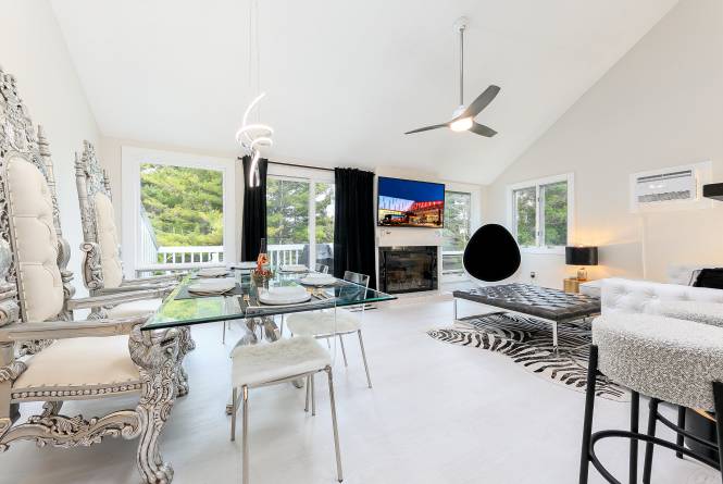 Luxury Condos on the East Side - Near to the GLEF