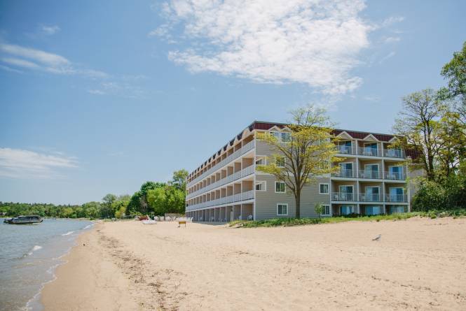 Bayshore Resort Exterior