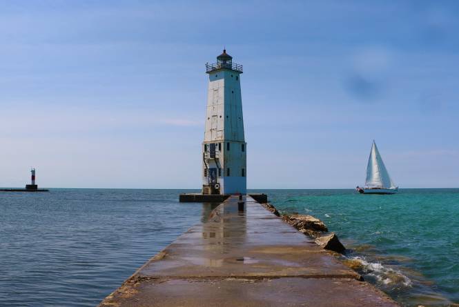 Frankfort Sailing Excursions
