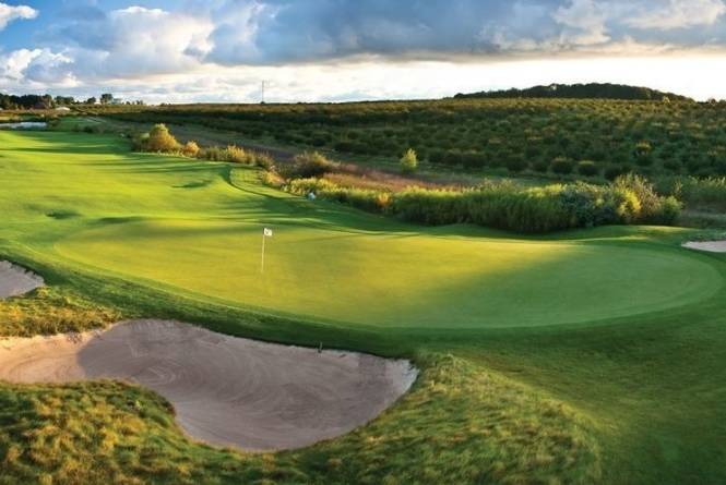 The Wolverine Golf Course in the Sun