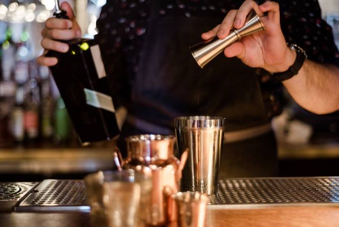Bar