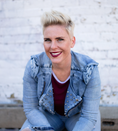 Amber Swenor Headshot