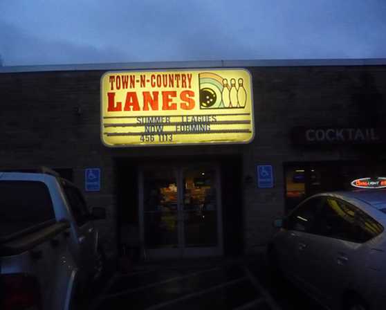 town n country lanes