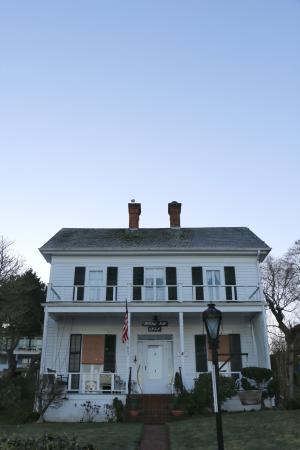 Old house in Steilacoom, Washington
