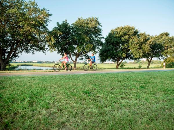 Couples bike ride around the Wrightsville Beach Loop