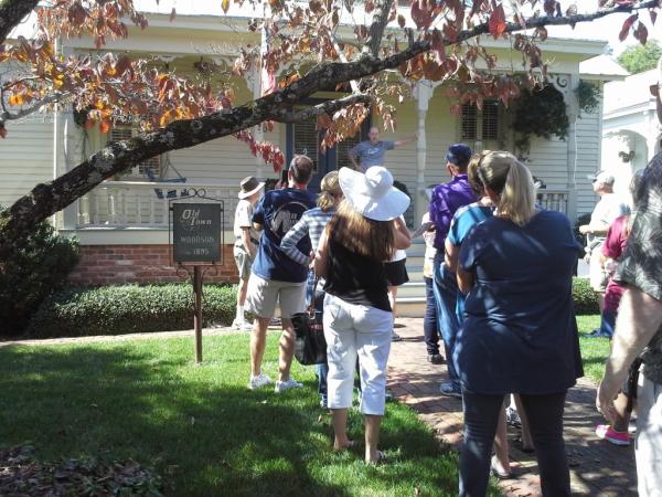 Old Town Historic District Fall Walking Tour in Huntsville, Alabama via iHeartHsv.com 