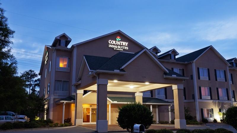 Country Inn and Suites Saraland 1