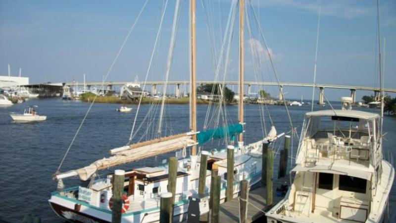 The Mariner Restaurant At Grand Marina Restaurant At The Grand Mariner Marina
