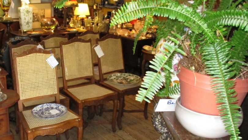 Jesee-James Antiques