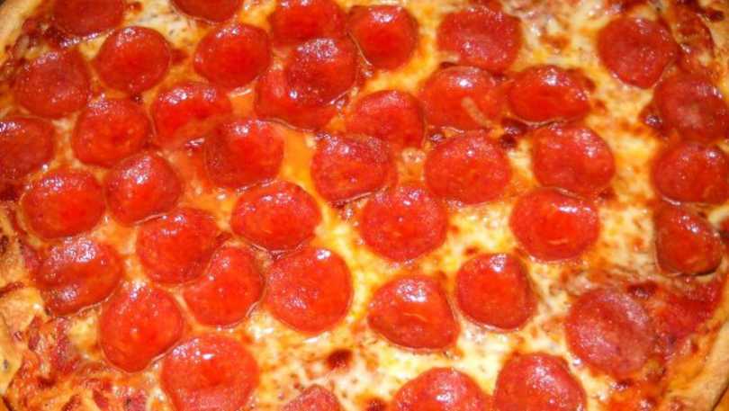brother's famous pizza