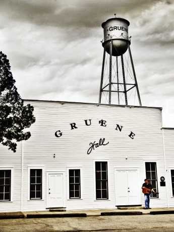 Nightlife and live music venues | New Braunfels, Texas