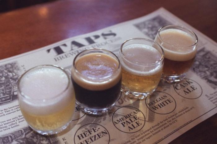 Taps Fish House & Brewery beer flight