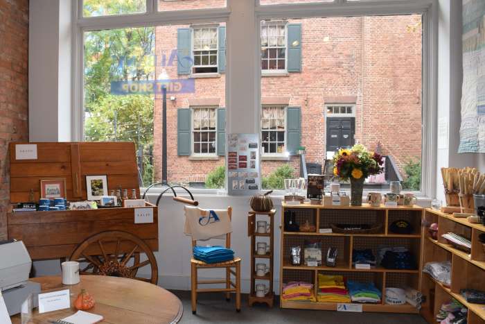 Discover Albany Visitors Center Gift Shop