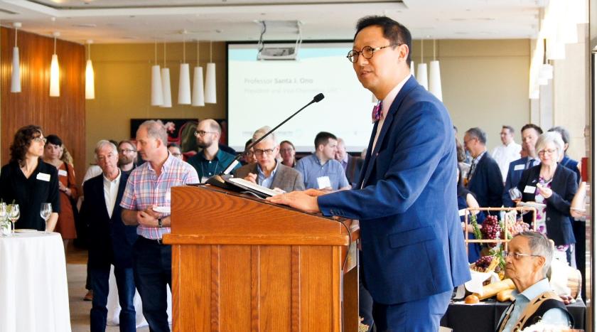 Speaker at humanities and social science congress